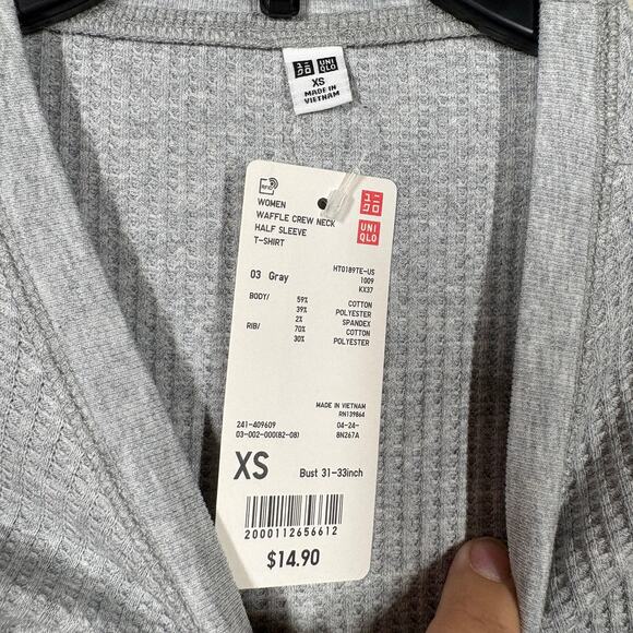 Uniqlo Womens Size XS Waffle Crew Neck Short Sleeves T-Shirt Gray Cotton Blend - Picture 5 of 6